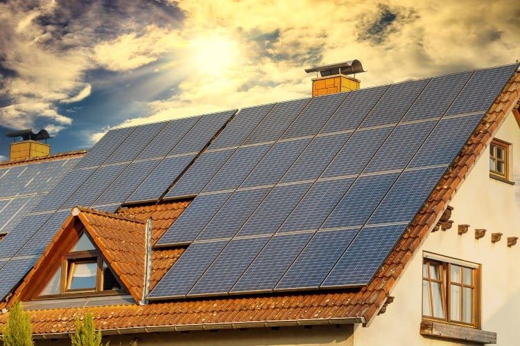 Photovoltaik ist auch im Altbau eine nachhaltige Lösung