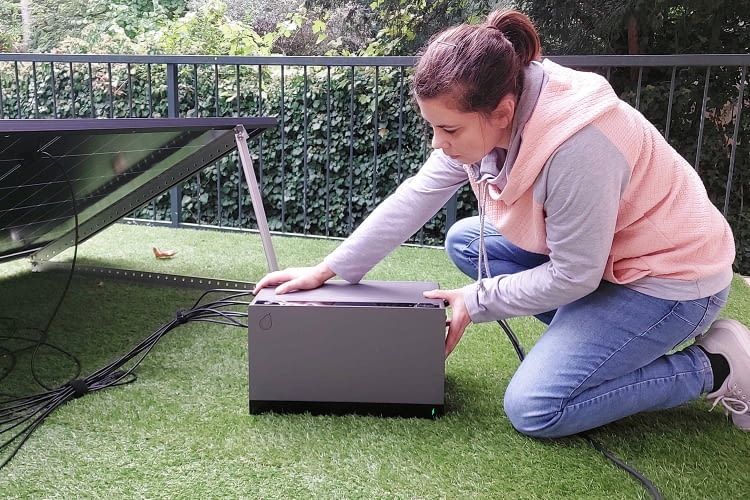 Bei diesem Speicher ist für Notfälle ein Feuerlöschsystem integriert