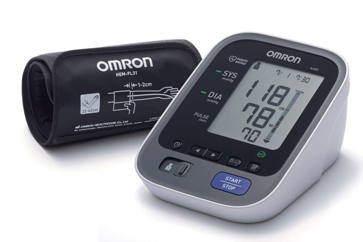 OMRON M500 Blutdruckmessgerät mit "intelligenter" Manschette