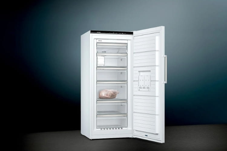 Der Siemens Gefrierschrank iQ500 ist bei MediaMarkt um fast 50 Prozent reduziert