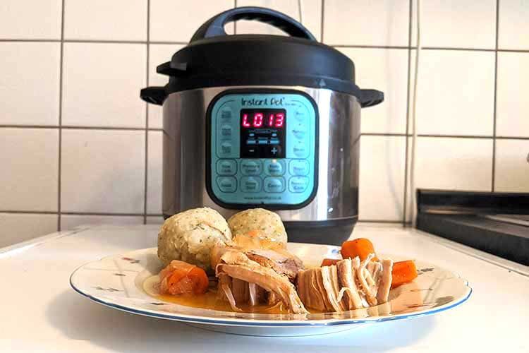 Perfekt für Braten und Schluss mit Ofenputzen: Mit Instant Pot DUO Mini gelingt saftiger Schweinebraten auf Anhieb