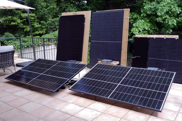 Wir testen regelmäßig Mini-Solaranlagen verschiedener Preisklassen