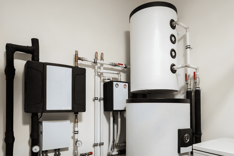 So viel Strom verbraucht eine Warmwasser Wärmepumpe.