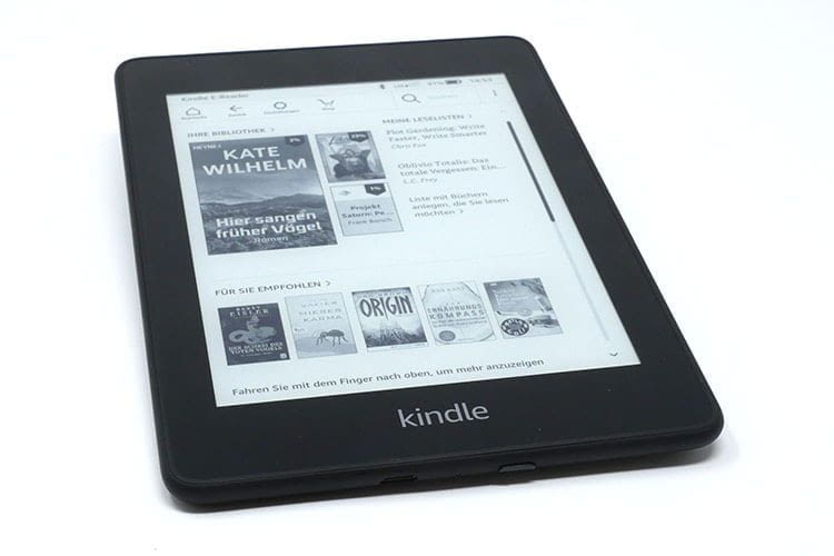 Das Kindle Paperwhite (10. Gen.) überzeugte im Test. Das 6 Zoll-Display ist entspiegelt und bietet ein helles, einstellbares Frontlicht