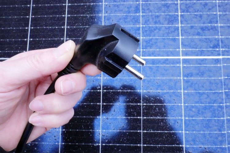 Den Schuko-Stecker kennt man auch von anderen Elektrogeräten