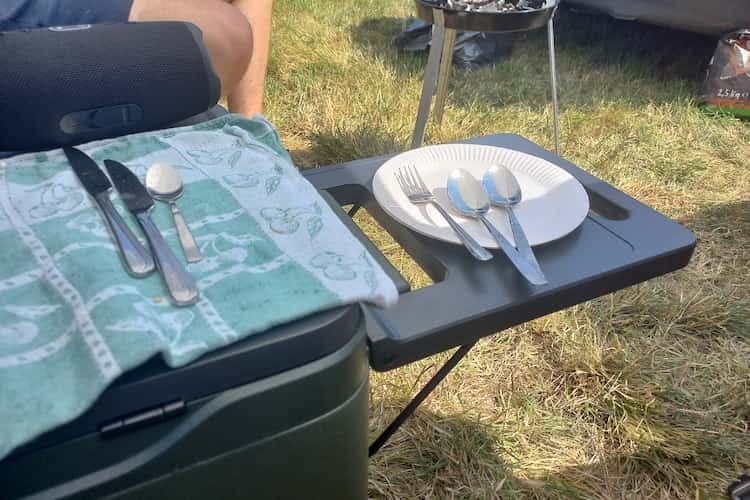 Der Klapptisch kann in vielen Szenarien praktisch sein