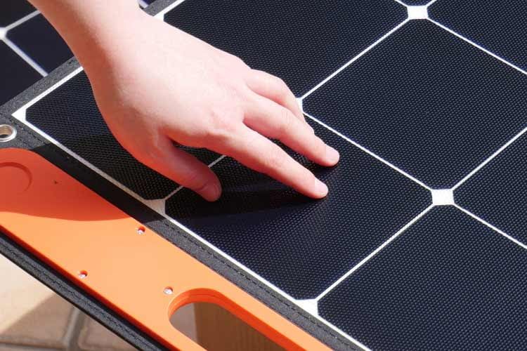 Auch die Verarbeitung der Jackery Solarpanele überzeugte uns im Test