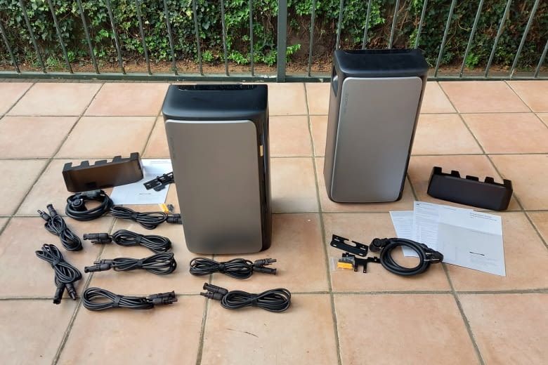 Ultra (links) bringt deutlich mehr Zubehör mit als AC Pro