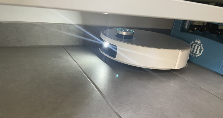 Mova V50 Ultra Complete verfügt über ein LED Licht an der Front