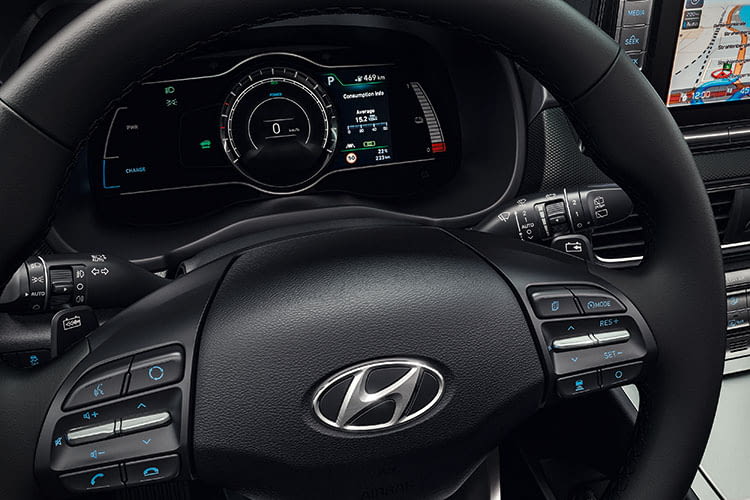 Die Anzeigen des Hyundai Kona Elektro sind alle digital
