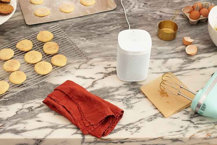 Sonos One lässt Alexa in der Küche helfen und z. B. Rezepte finden