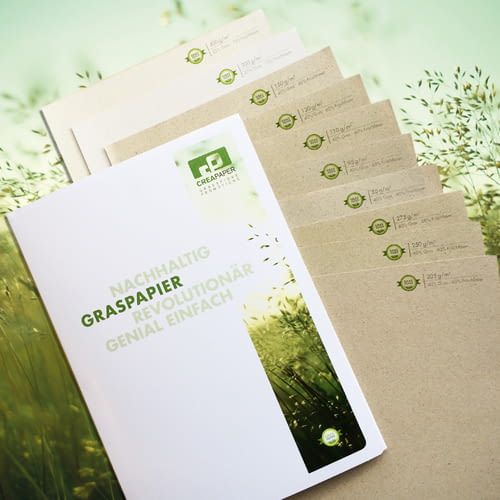 Papier aus Gras statt Zellstoff - in unterschiedlichen Stärken und Formen