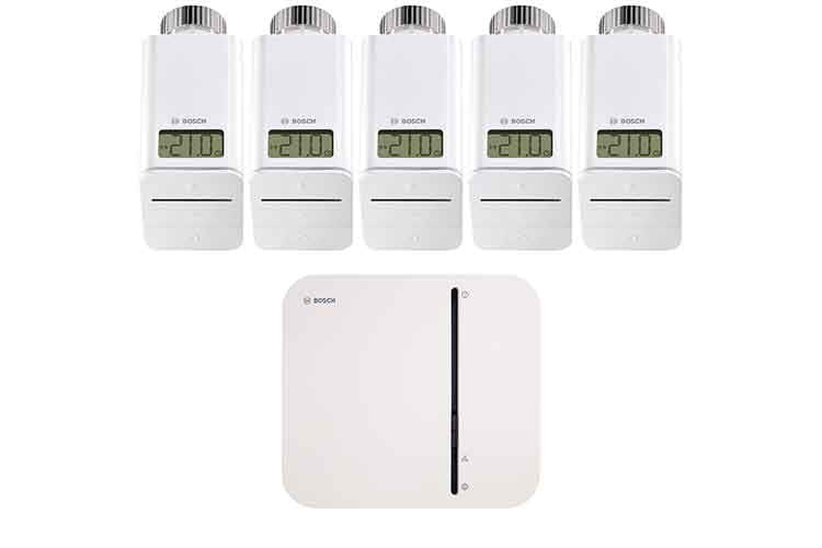 Das Bosch Smart Home Starter Kit Heizen sorgt immer für die richtige Wohlfühlwärme im Haus