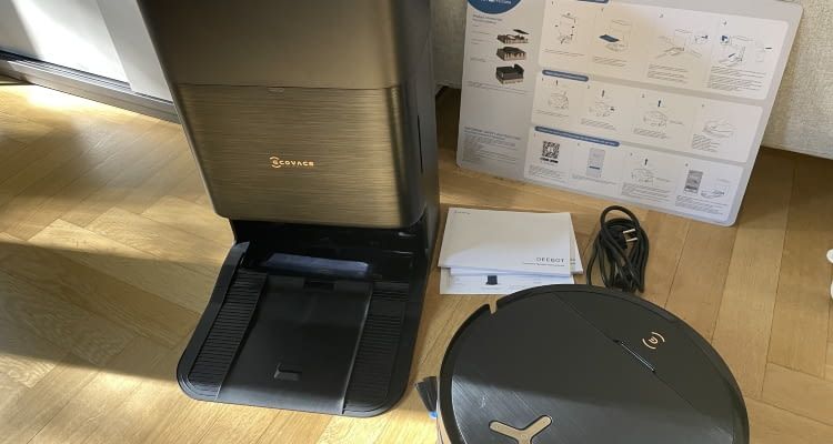 Der Lieferumfang des DEEBOT X9 PRO OMNI ist überschaubar