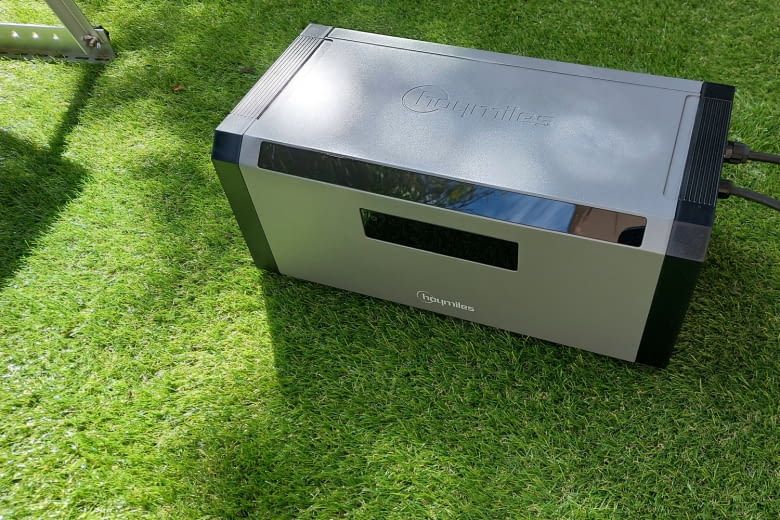 Die Hoymiles HiBattery 1920 AC braucht nur sehr wenig Stellfläche