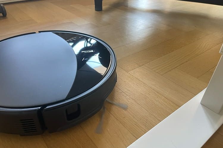 Roborock Saros 10R navigiert perfekt - auch ohne Sensorturm