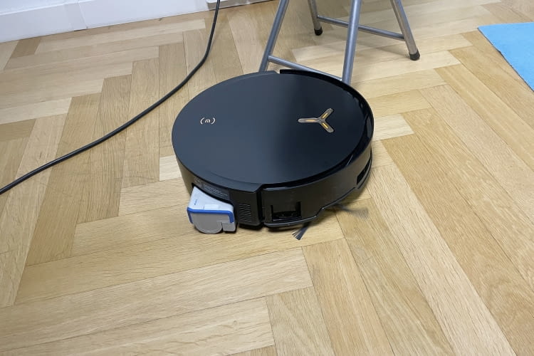 Deebot X8 Pro Omni brachte im Wischroboter Test OZMO ROLLER ins Spiel