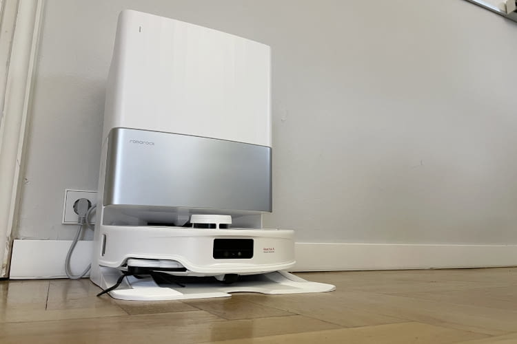 Roborock Qrevo Master bietet ein gutes Gesamtpaket aus rotierenden Pads und anhebbarem Saugschacht