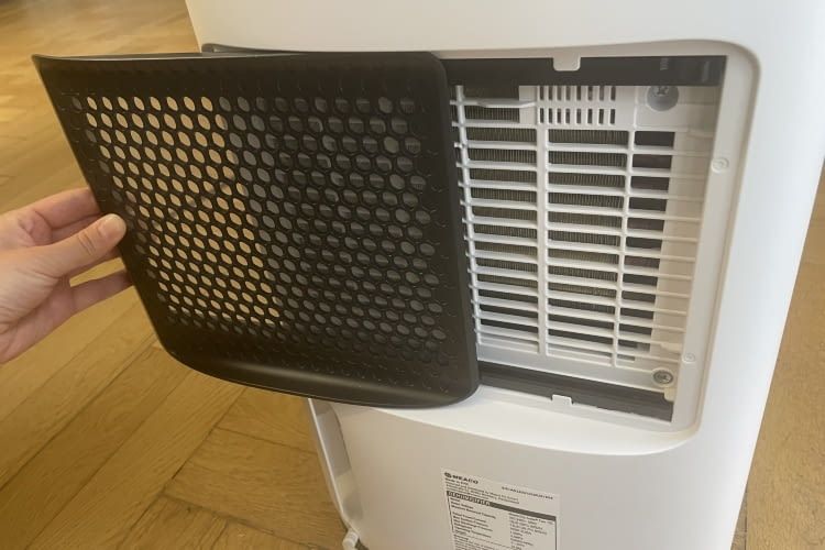 Einzelteile wie das Absauggitter waren hochwertig verarbeitet und einfach zu entnehmen oder einzusetzen