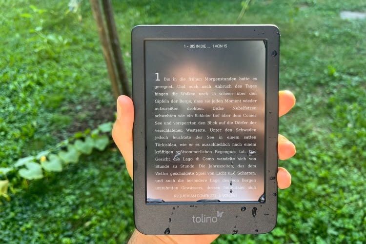 Praktisch für ein Buch im Pool wenn der eReader auch wasserdicht ist