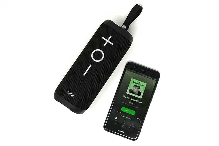 Bei Bluetooth Lautsprechern besteht eine direkte Verbindung zwischen Smartphone und Box