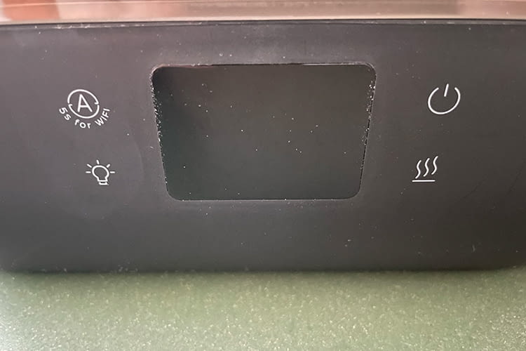 Die Tasten am Gerät sind übersichtlich gehalten