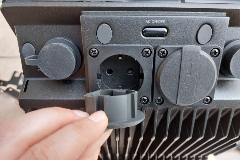 An diesen Speicher können Haushaltsgeräte auch direkt angeschlossen werden