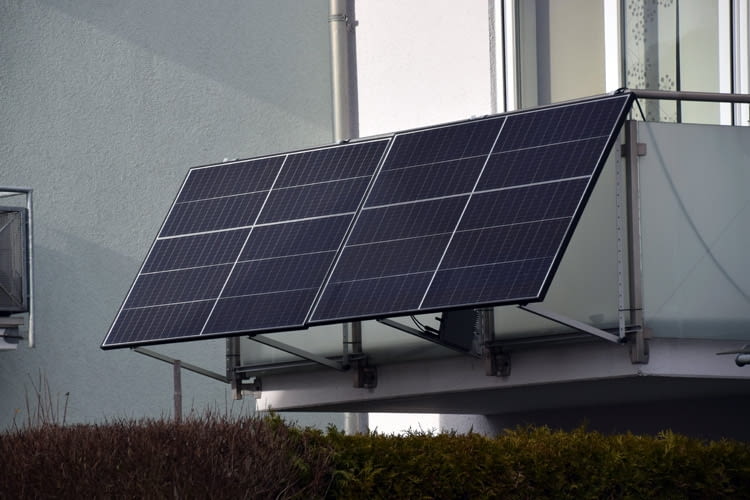 Auch Mieter dürfen grundsätzlich eine Mini-Photovoltaikanlage nutzen