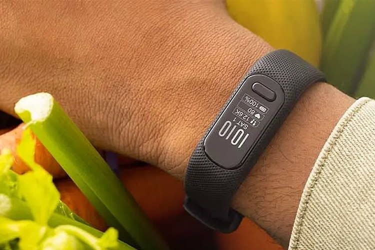 Im Handel gibt es für jeden Geschmack das passende Fitness-Armband