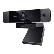 Plug and Play Full-HD Webcam mit Stereo-Mikrofon. Ideal für schwach beleuchtete Räume. Kompatibel mit Windows, Mac und Android.