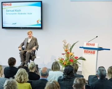 Samuel Koch ist gern gesehener Gast und Referent auf der REHAB Karlsruhe, so auch 2025