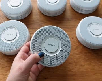 Wir haben diese Rauchmelder im Test auf 130 m² Fläche verteilt