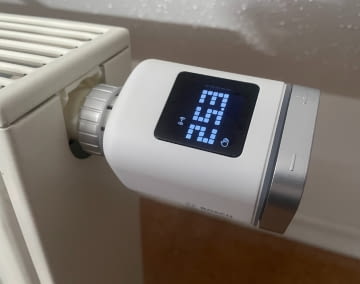 Das Bosch Thermostat II [+M] liefert im Test eine gute Leistung ab, kostete aber auch Nerven