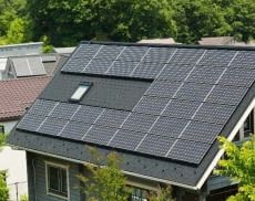 Die Erdung von Solaranlagen ist ein wichtiger Bestandteil