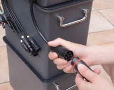 Mit unseren Tipps kann jeder seinen Stromspeicher einfach selbst anschließen