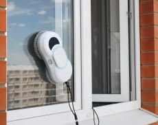 Wir erklären, was gute Fensterputzroboter auszeichnet