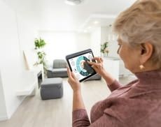 Ein Smart Home erleichtert auch Senioren das Leben