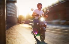 Elektroroller sind die besseren Scooter: Umweltfreundlich und günstiger als Motorroller
