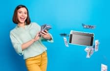 Anker legt bei diesem Deal sogar noch Solarmodule, Kabel und ein Smart Meter obendrauf