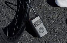 Die elektrische Fahrradpumpe von Xiaomi pumpt einen Fahrradreifen in nur wenigen Minuten auf