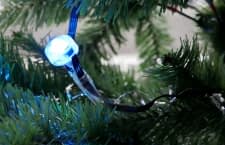 Life Hack: Statt Lichterkette LIGHTIFY GardenSpot Mini am Christbaum