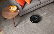 Hartböden mit Teppichen und Chips stellen für den iRobot Roomba 981 Saugroboter kein Problem dar