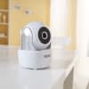 Die ABUS WLAN-Überwachungskamera bietet Infrarot-Nachtsicht und eignet sich als Babyfon